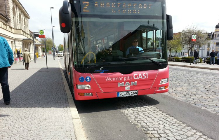 Weimar: Ab 1. August Einstieg an allen Bustüren möglich
