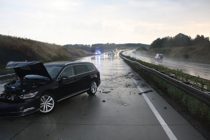 Autobahn A9 – Starkregen führt zu schwerem Unfall