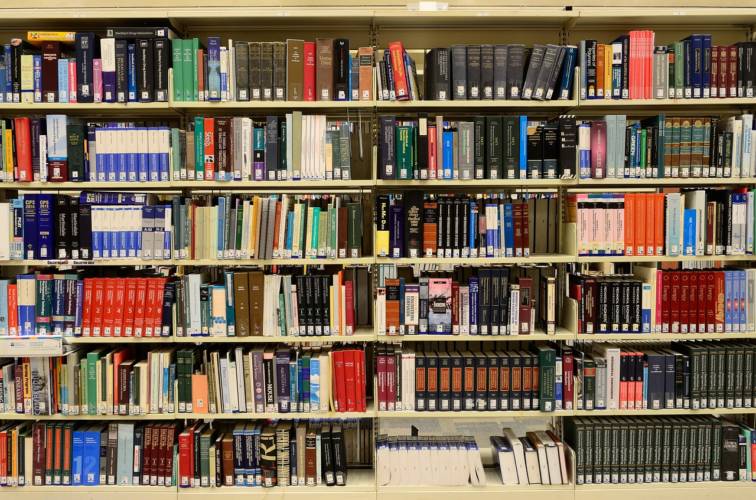 Weimar: Stadtbücherei kehrt zu regulären Öffnungszeiten zurück