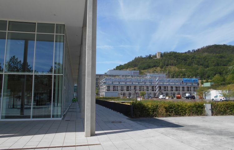 Jena: Besucherregeln am UKJ werden weiter gelockert