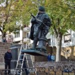 Eisenach – J S Bach schwebt am Kran herant – 30okt2019