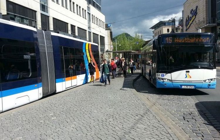 Jena: Die vorderste Bus-Tür bleibt geschlossen