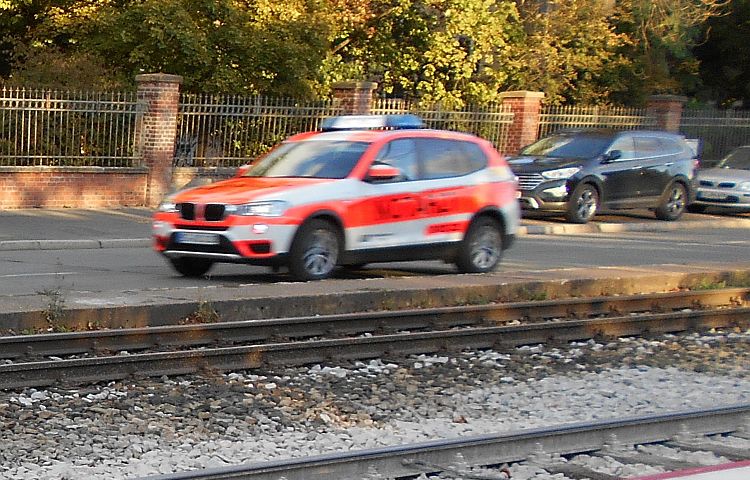 Erfurt: 17-Jährige von Straßenbahn erfasst und schwer verletzt