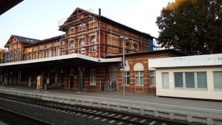 Auffrischungskur für sechs Bahnhöfe in Thüringen