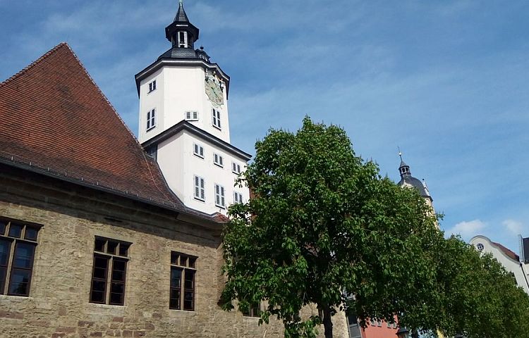 Jena: Höhere Müllgebühren und 10 Millionen Euro Zuschuss zum Deutschen Optischen Museum beschlossen
