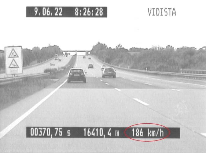 Autobahn A9: 1.500 Euro Strafe für viel zu schnelles Fahren