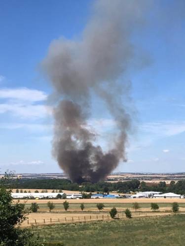 Arnstadt: 15 Hektar Feld abgebrannt