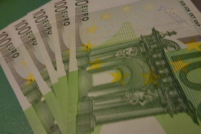 100 Euro Geldschein TNetzbandt Symbol www.thib24.de 750