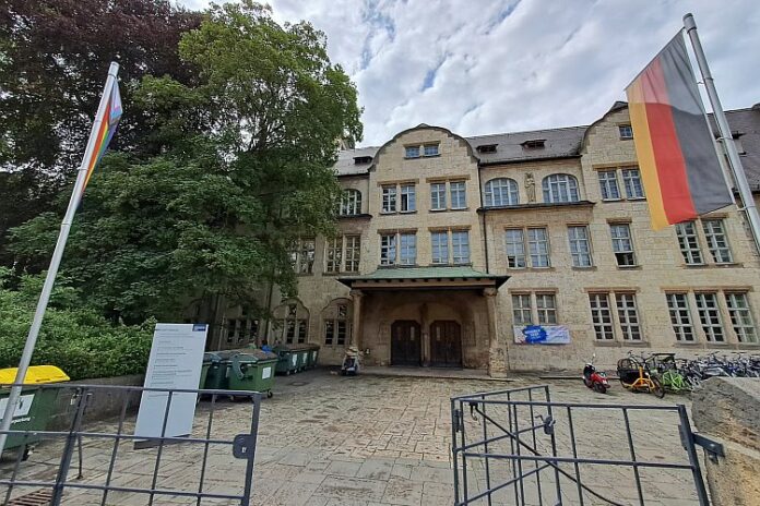 FSU Uni Jena Hauptgebäude UHG Jun26 TNetzbandt www.thib24.de 750